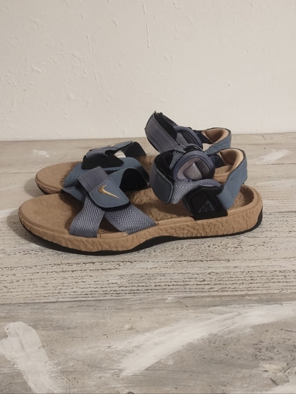 Nike ACG air deschutz Sandals (U.S.A Men's Size 6)Blue (UK men's size 5.5)